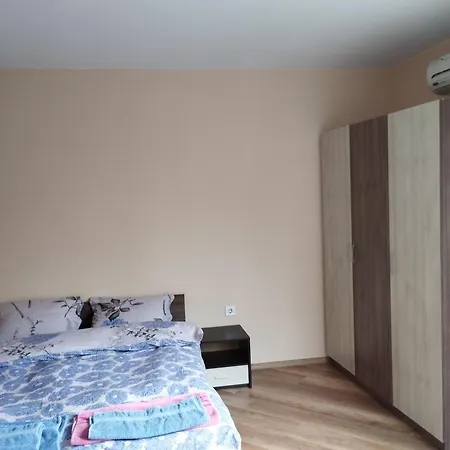 In 2 * Βάρνα